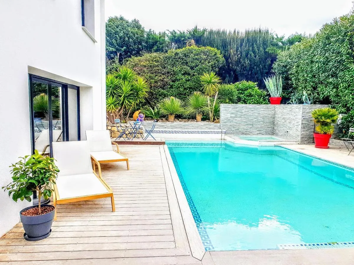 La Villa Blanche Sanary-sur-Mer France