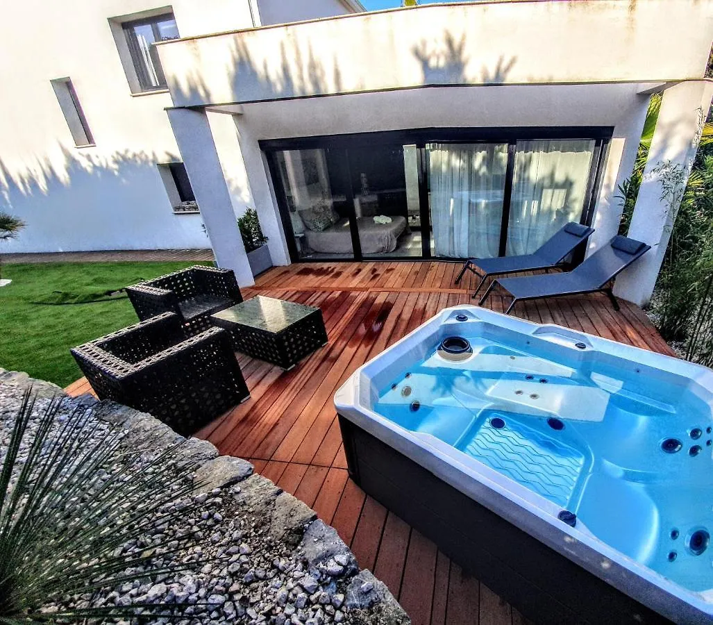 סנרי-סור-מר La Villa Blanche לינה וארוחת בוקר