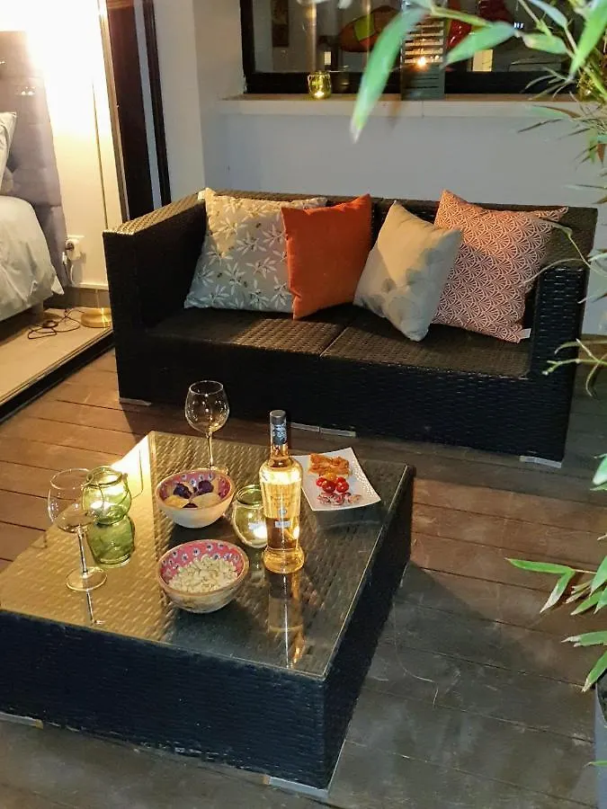 סנרי-סור-מר La Villa Blanche לינה וארוחת בוקר